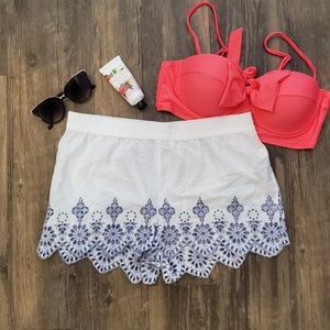 White and blue comfy shorts